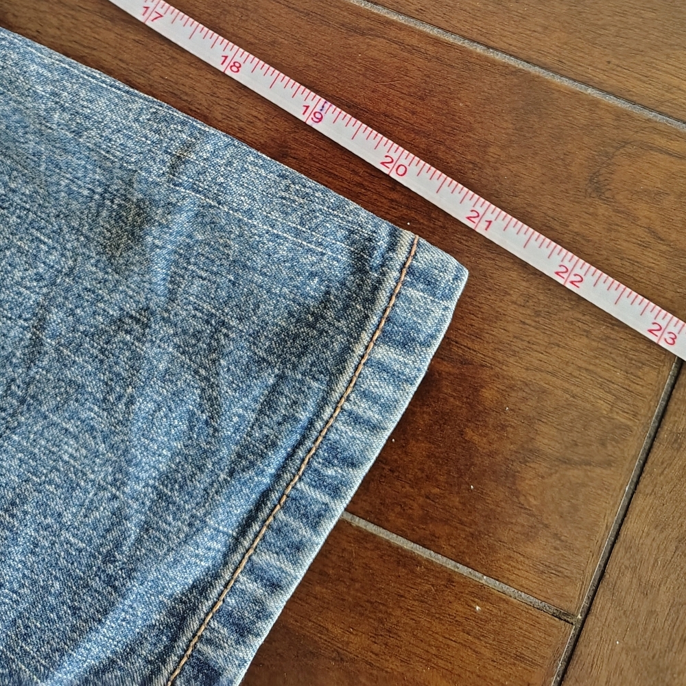 Levi's Women’s Signature Stretch Strait Jeans Misses SZ 16 Medium Wash - Picture 5 of 6